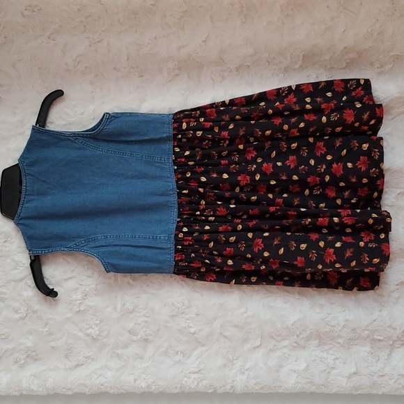 â˘Lord & Taylor'sâ˘Young People's Shopâ˘denim and leaf design dressâ˘sz.10-12 - Picture 2 of 13